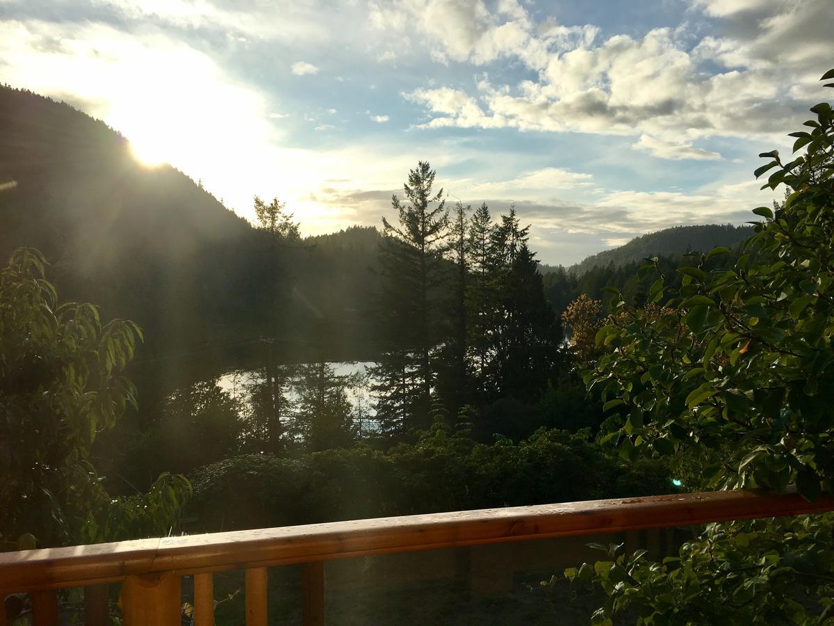 Madeira Park Sunshine Villa B&B المظهر الخارجي الصورة